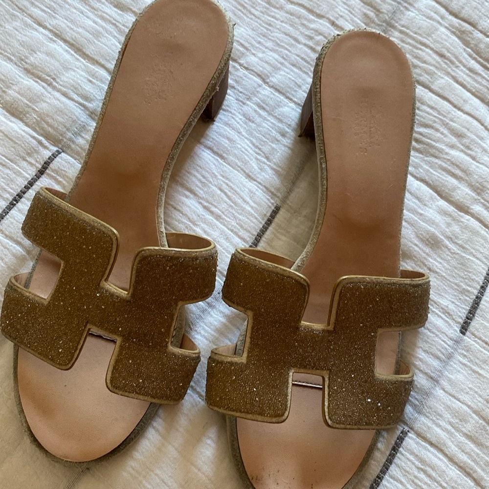 Hermes nude kitten heels